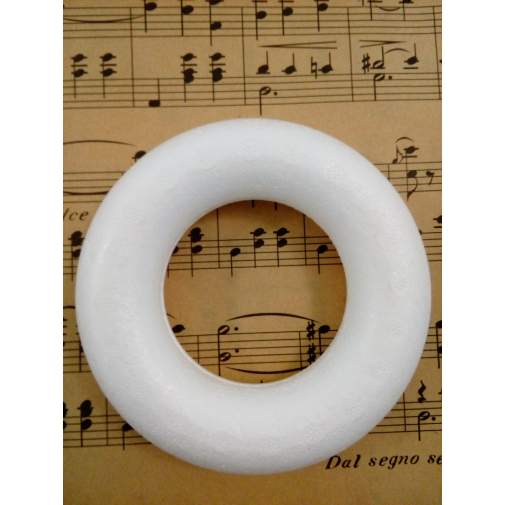 Polystyrenový věnec, průměr 10 cm Polystyrenový věnec, průměr 10 cm