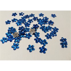 Květina plastová našívací modrá 50 ks